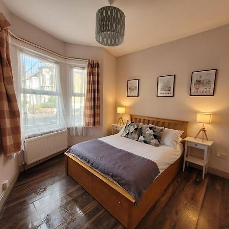 43 Kimberly Road Apartment Londra Dış mekan fotoğraf