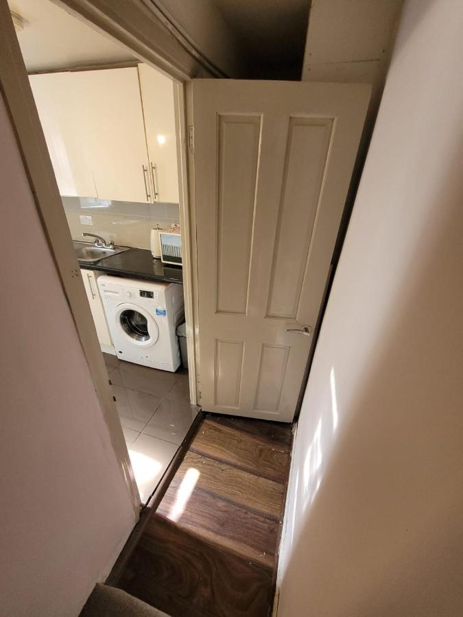43 Kimberly Road Apartment Londra Dış mekan fotoğraf