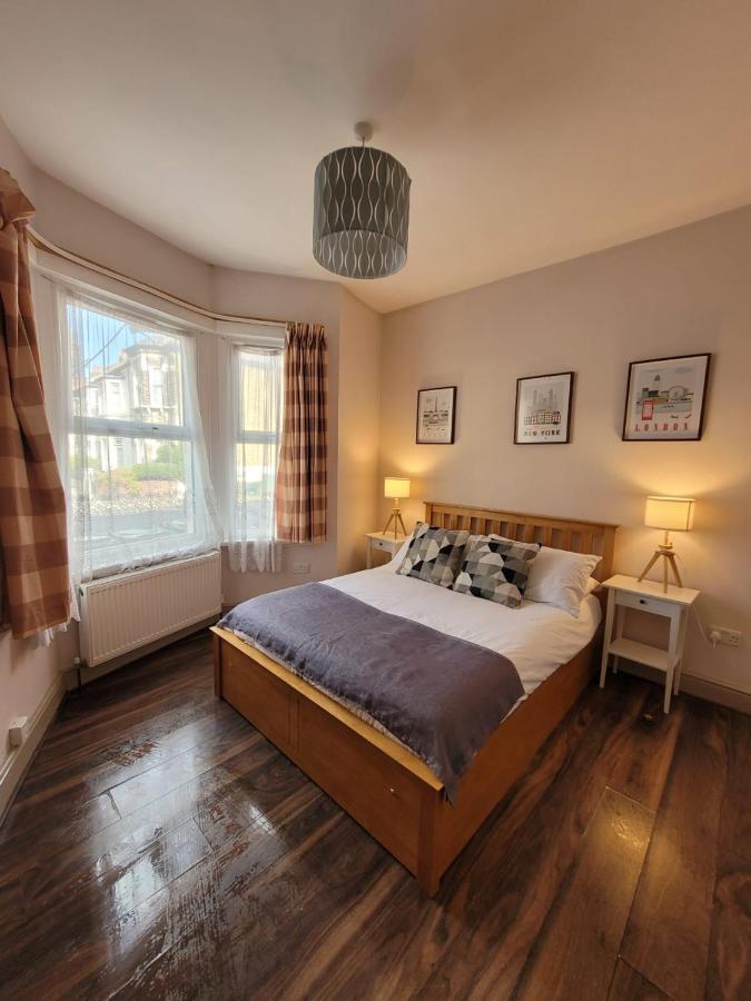 43 Kimberly Road Apartment Londra Dış mekan fotoğraf