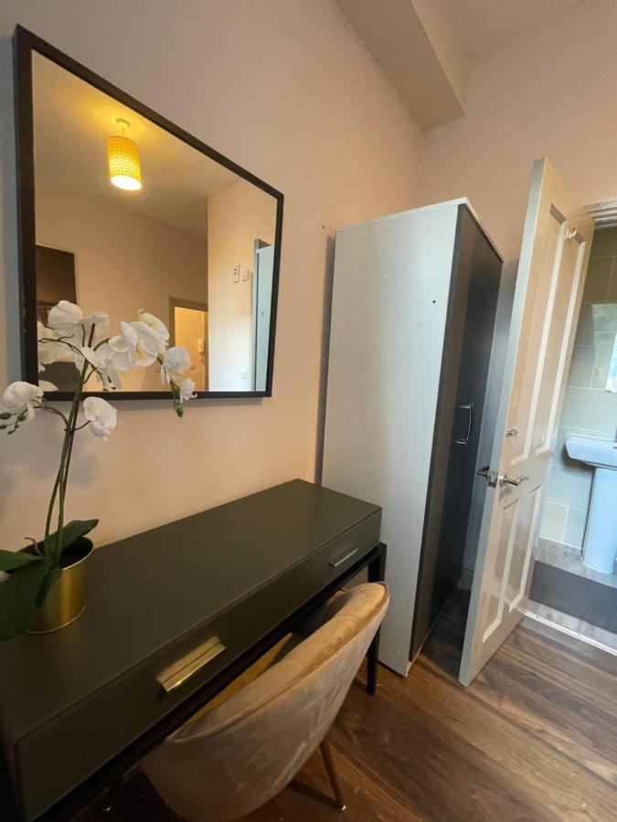 43 Kimberly Road Apartment Londra Dış mekan fotoğraf